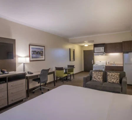 King Jr. Suite